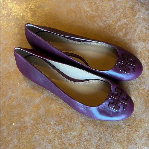 Tory Burch Shoes - Tory Burch Burgundy/Merlot Leather Ballet Flats in Size 10.5 (EUC)
